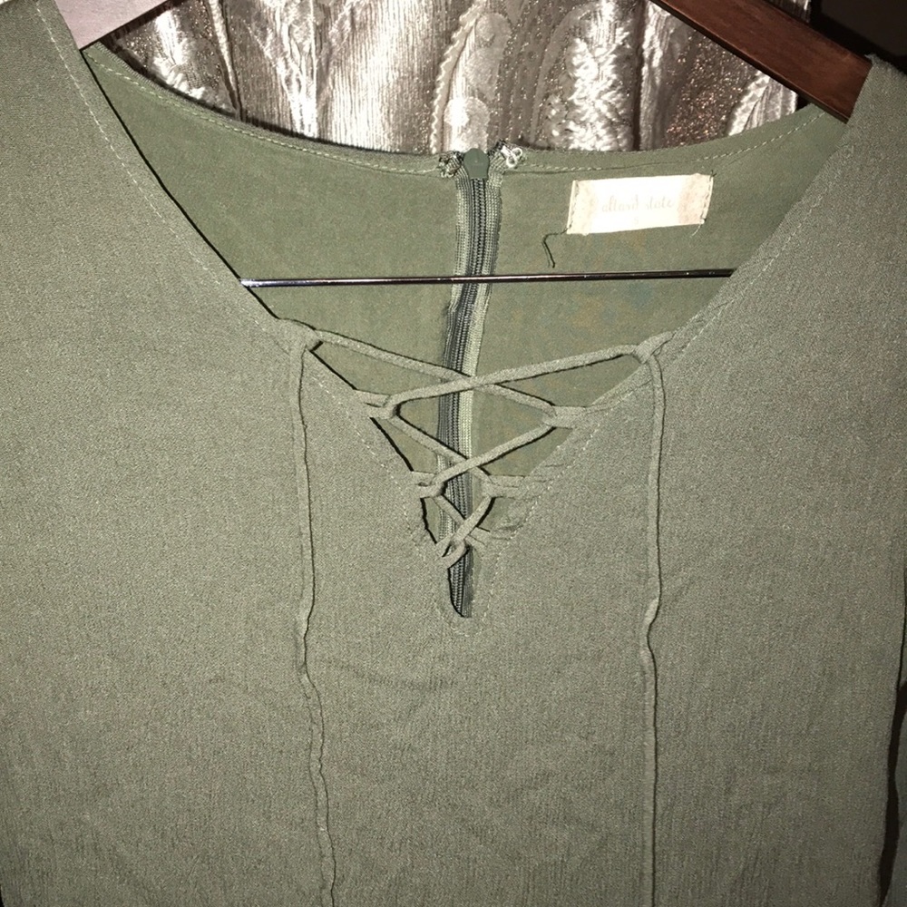 Dress - Picture 2 of 4